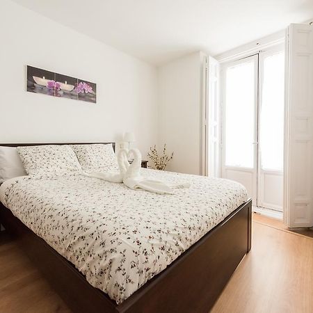 Sol Mayor Apartment Madrid Bagian luar foto